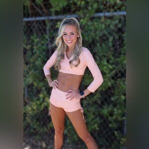 Peach Long Sleeve & Shorts Activewear Set ✨ Size Small